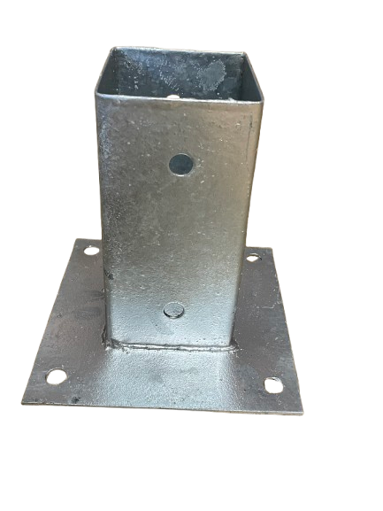 Pied de poteau Acier galvanisé 71x71x150 à visser